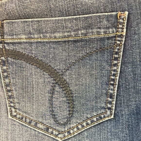 Calvin Klein Denim Skirt size 8 - Picture 3 of 13